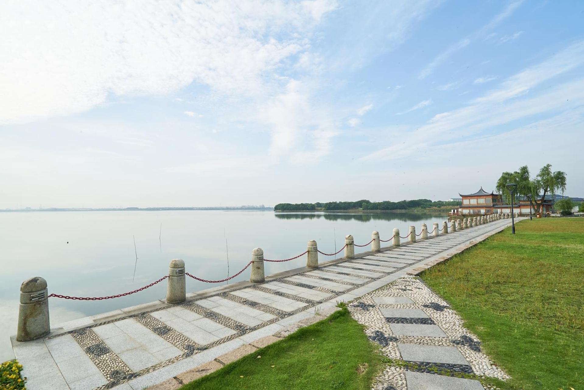 Tongli Lake View Hotel Suzhou  Exterior photo