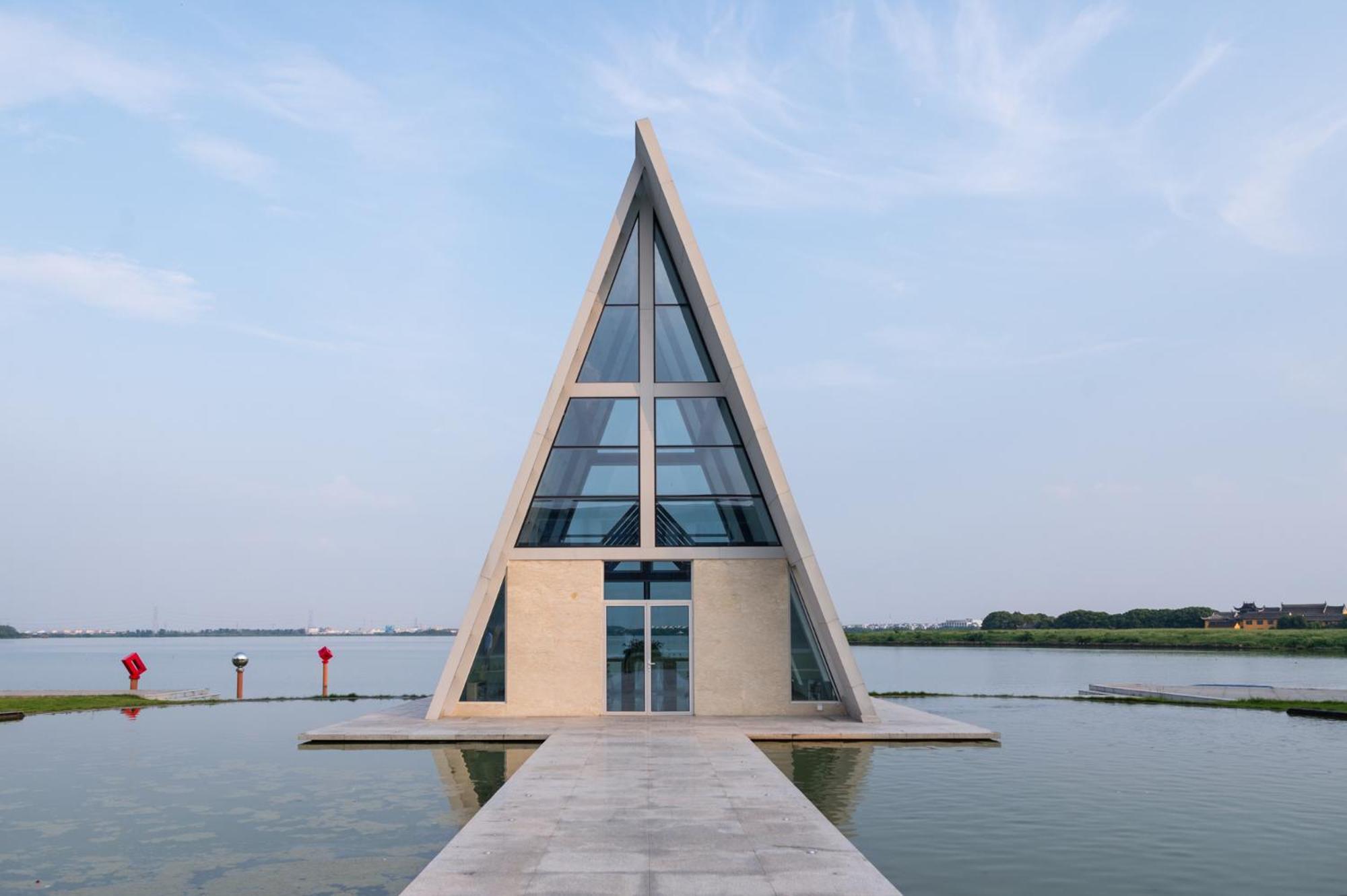 Tongli Lake View Hotel Suzhou  Exterior photo