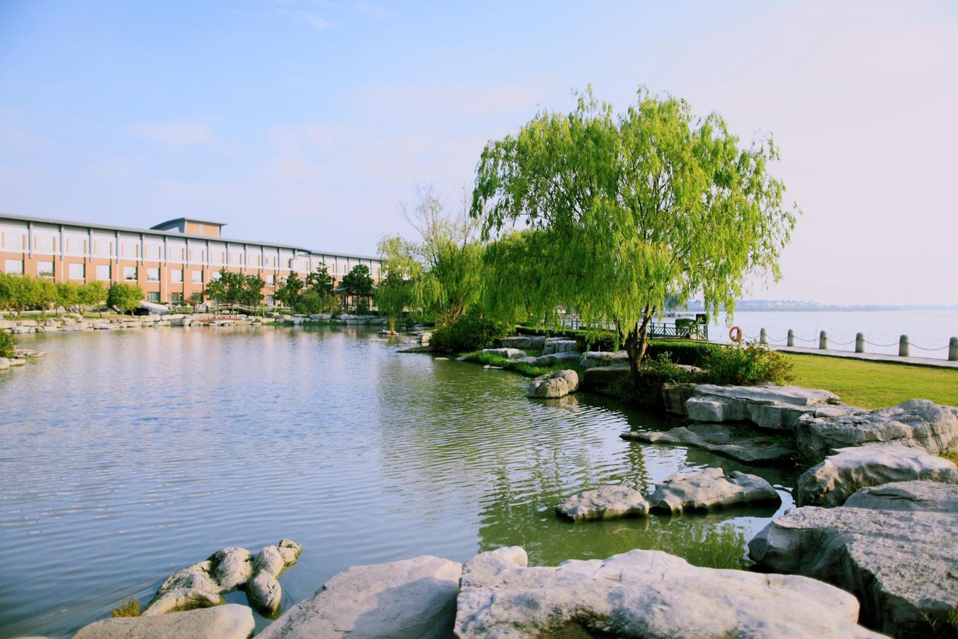 Tongli Lake View Hotel Suzhou  Exterior photo