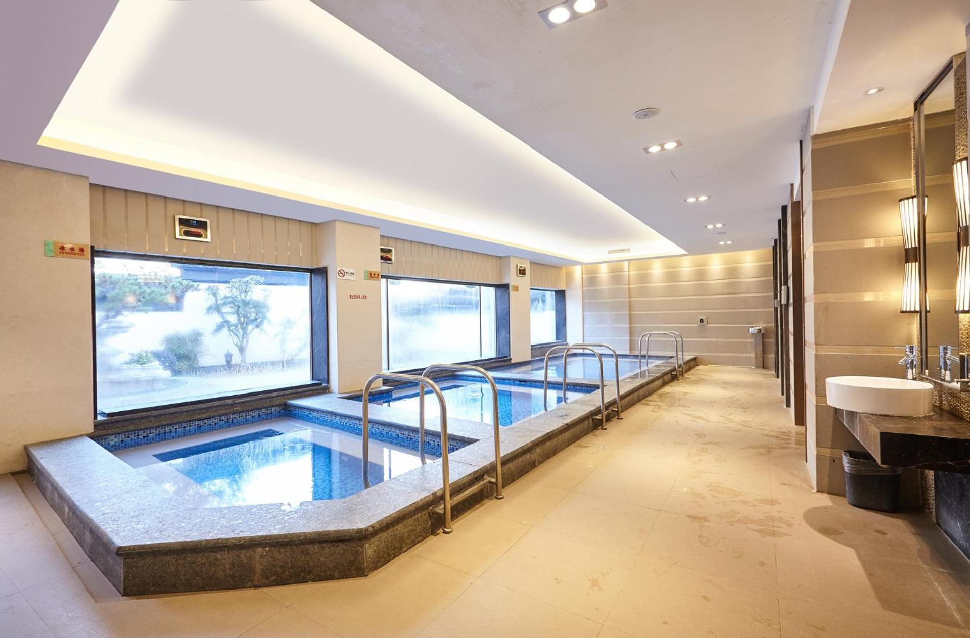 Tongli Lake View Hotel Suzhou  Exterior photo