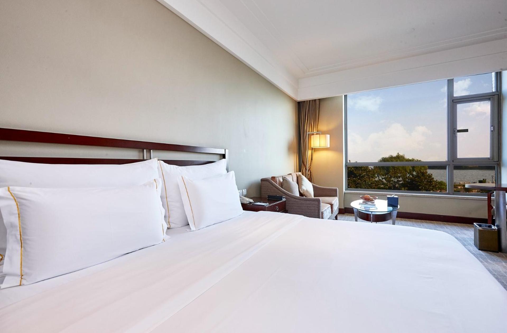 Tongli Lake View Hotel Suzhou  Exterior photo